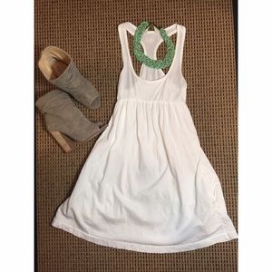 Hard Tail White Pocket Dress